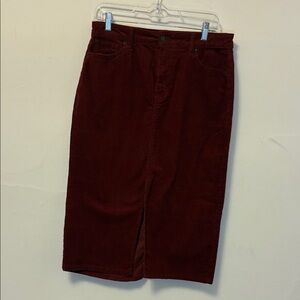 Chic Burgundy Corduroy Pencil Skirt